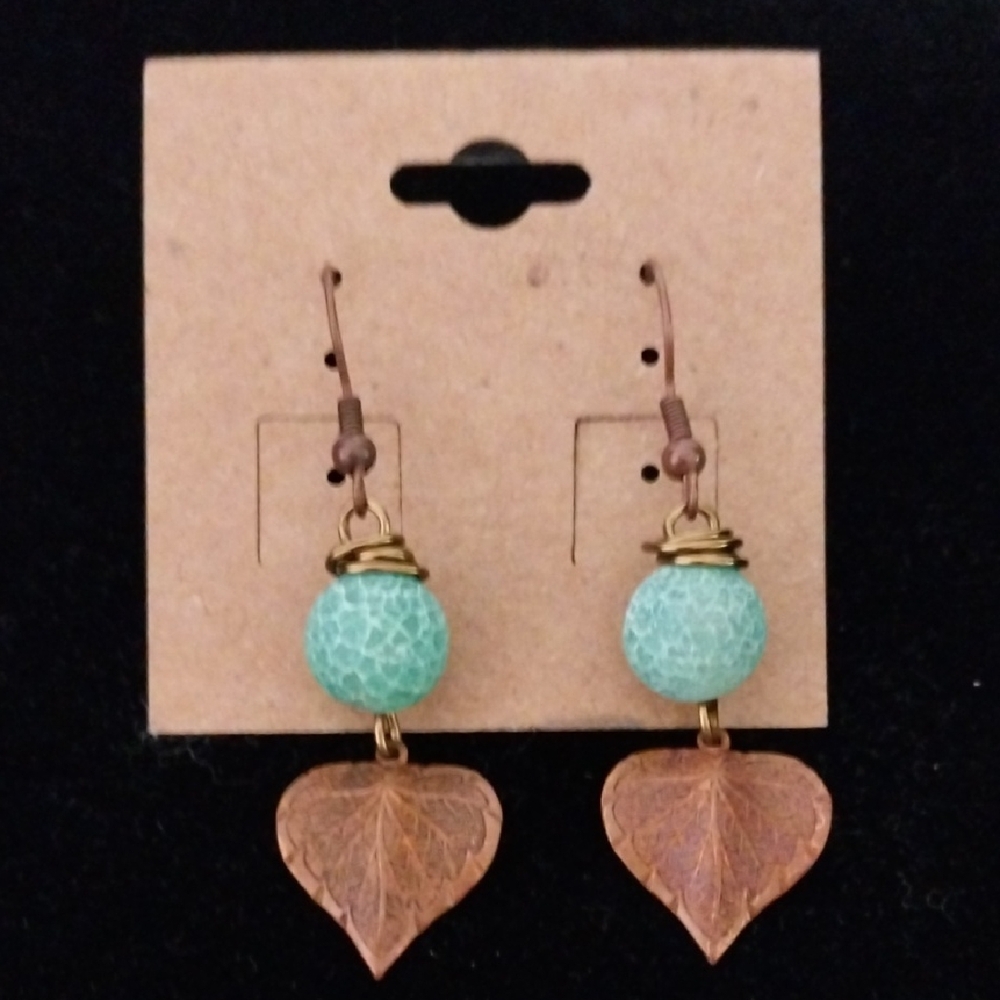 Elegant Leaf Drop Earrings in Green and Gold